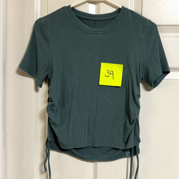 Lululemon Top - Picture 1 of 1